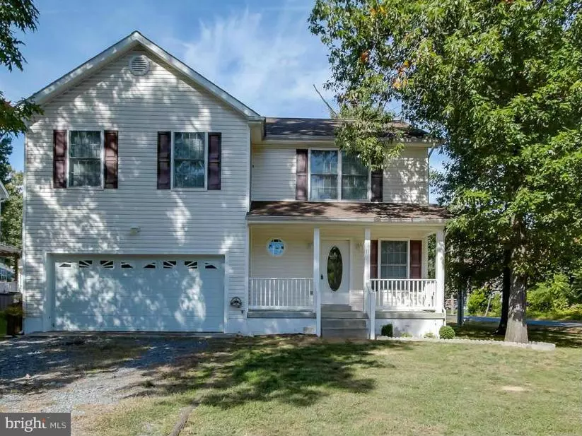 Colonial Beach, VA 22443,11 1ST ST