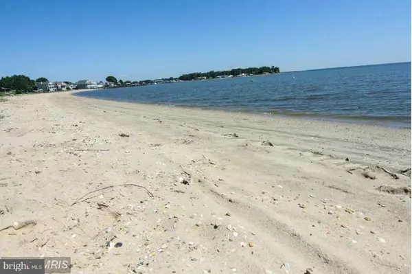 Colonial Beach, VA 22443,379 SHORE DR