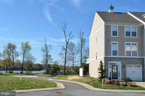 200 MONROE POINT DR, Colonial Beach, VA 22443