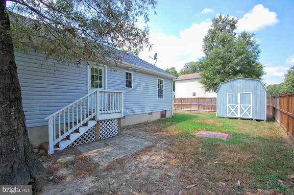 Colonial Beach, VA 22443,301 6TH ST