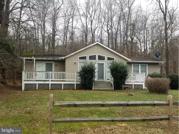 708 MONUMENT DR, Montross, VA 22520