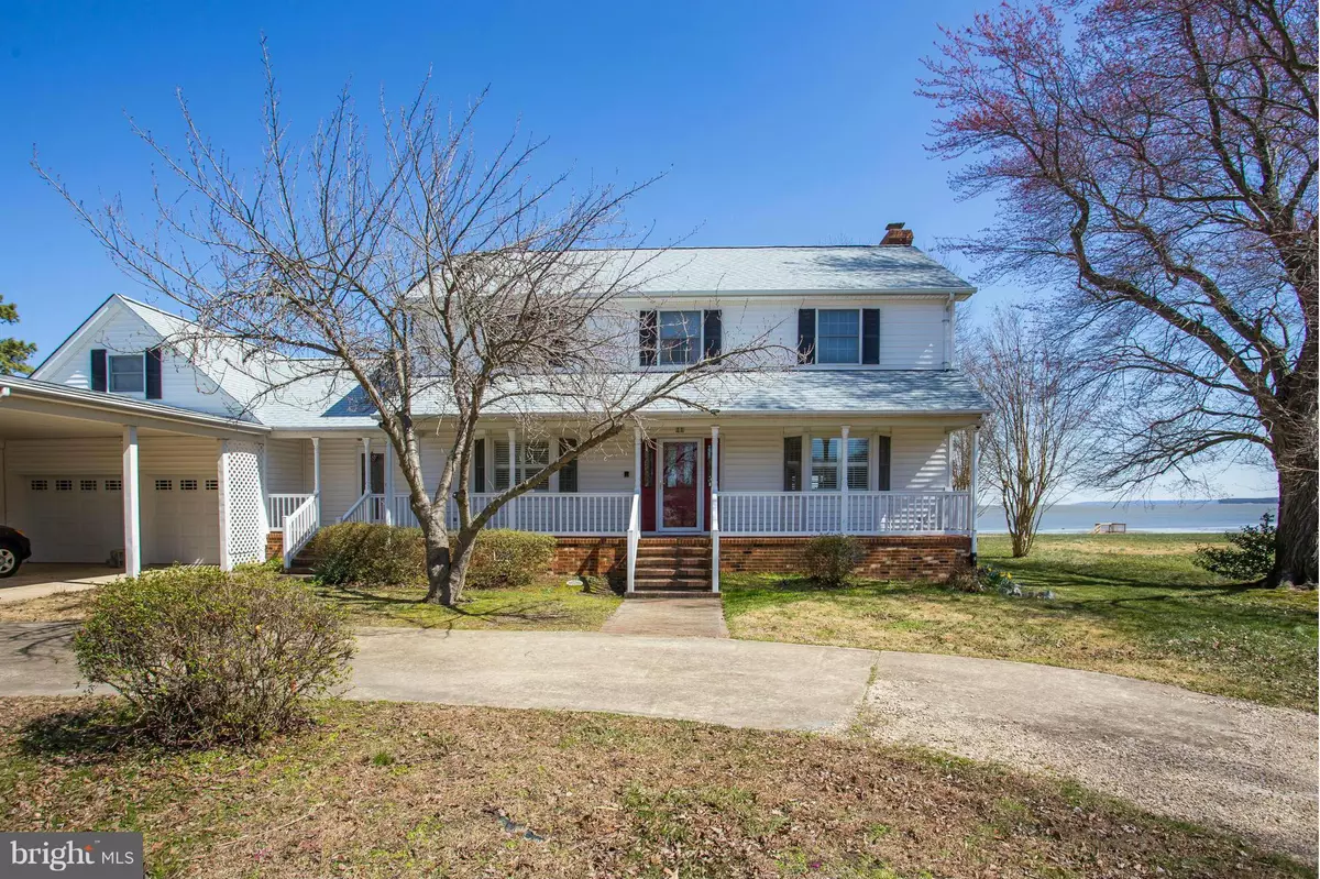 Colonial Beach, VA 22443,4 SHORE DR