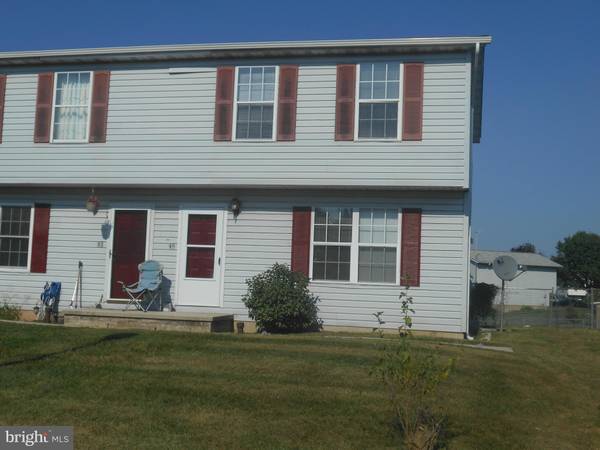 15 COURIER DR, Taneytown, MD 21787