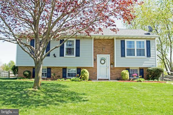 211 GARDEN WAY, Westminster, MD 21157