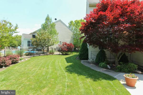 Eldersburg, MD 21784,828 WEEPING CHERRY CT