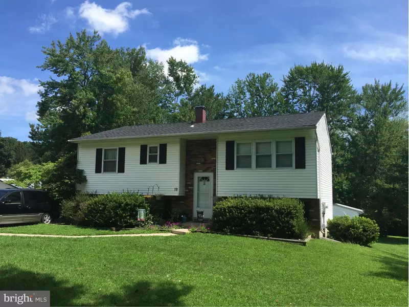 19 PARKVIEW TER, Westminster, MD 21157