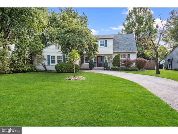 1229 HEARTWOOD DR, Cherry Hill, NJ 08003