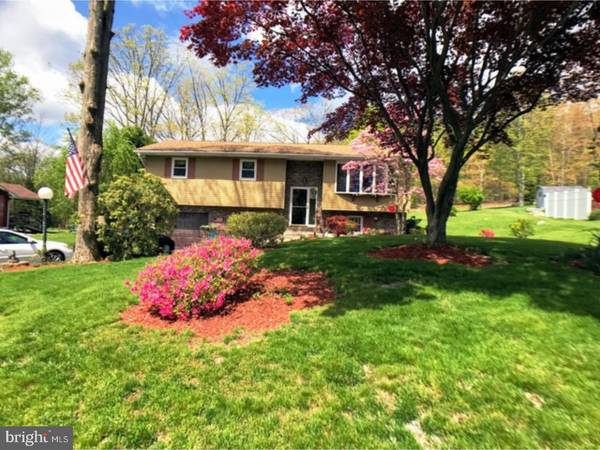 1415 MAUCH CHUNK LN, Jim Thorpe, PA 18229