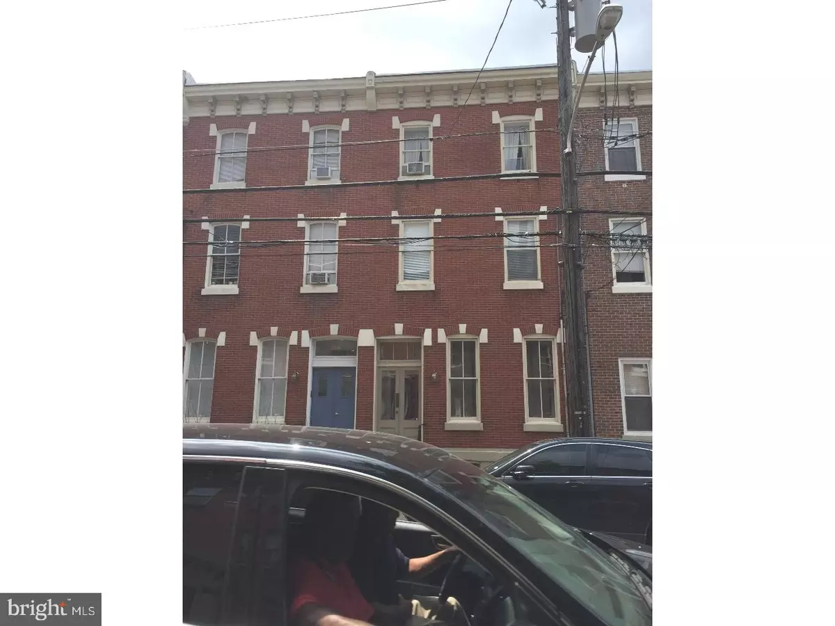 Philadelphia, PA 19130,2816 POPLAR ST