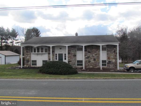 2542 E CEDARVILLE RD, Pottstown, PA 19465