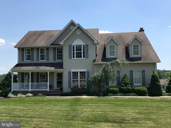 2439 FAIRWAY OAKS CT, Hampstead, MD 21074