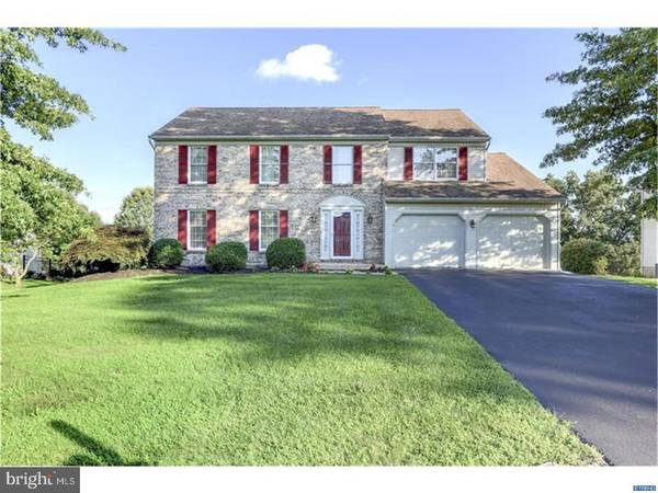 32 SOMERSET LN, Newark, DE 19711