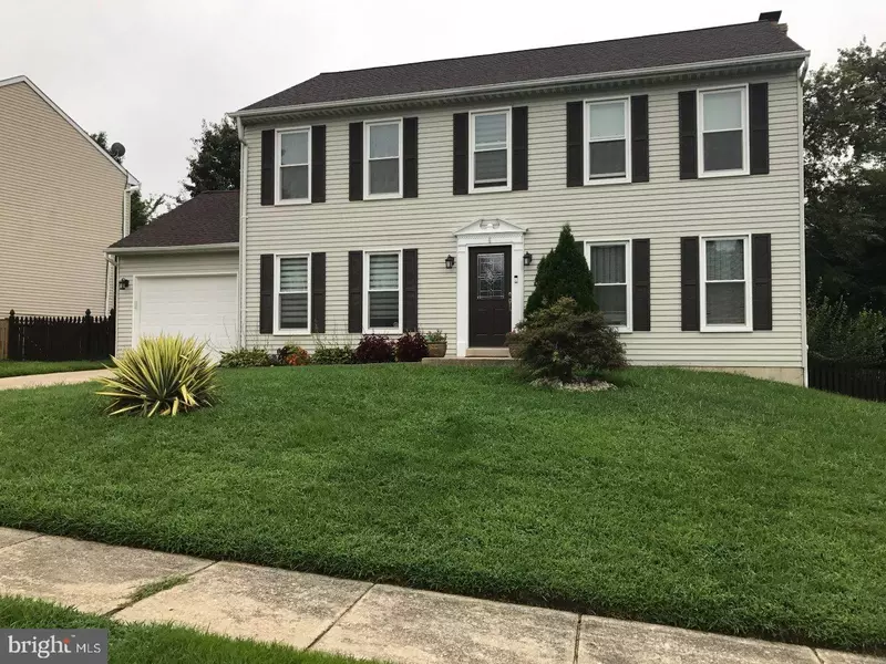 6 GLOUCESTER CT, Newark, DE 19702