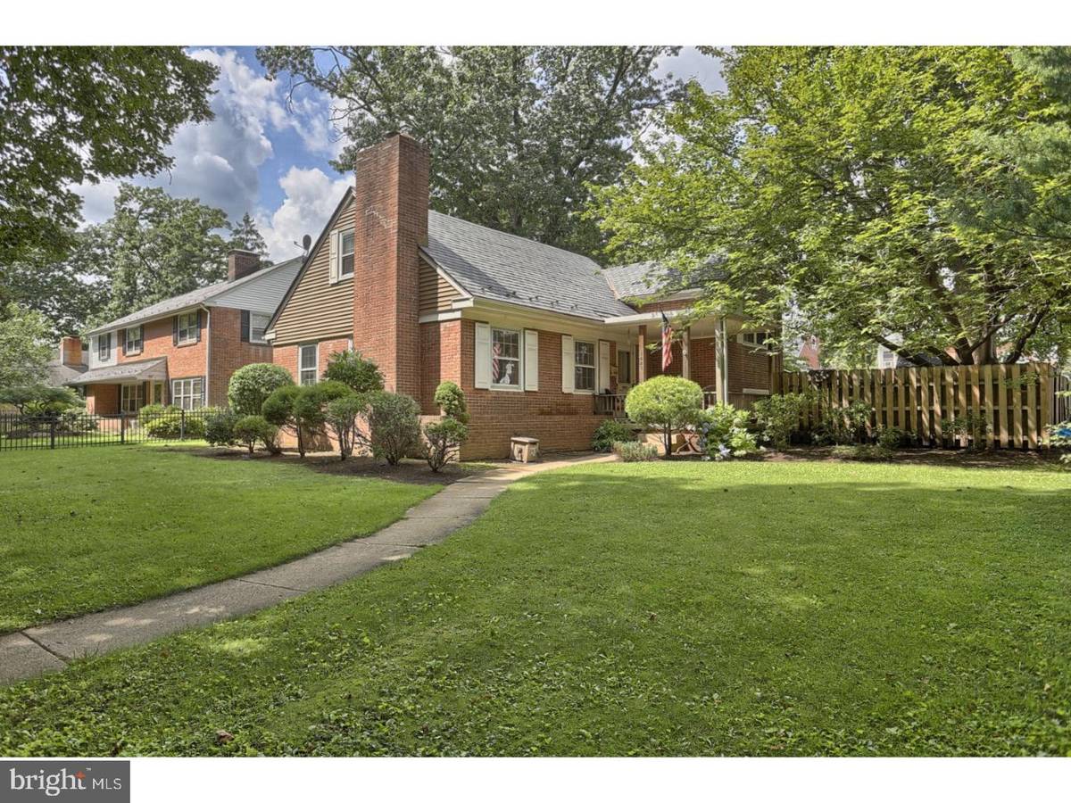 Wyomissing, PA 19610,1423 DAUPHIN AVE