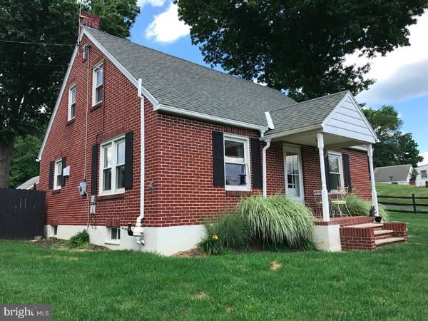 810 UNGER LN, Boyertown, PA 19512