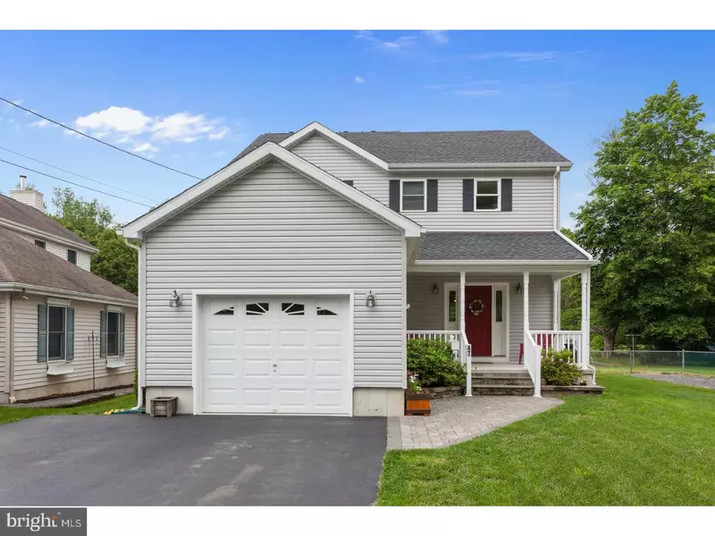 47 MAPLE SHADE AVE, Hamilton, NJ 08690