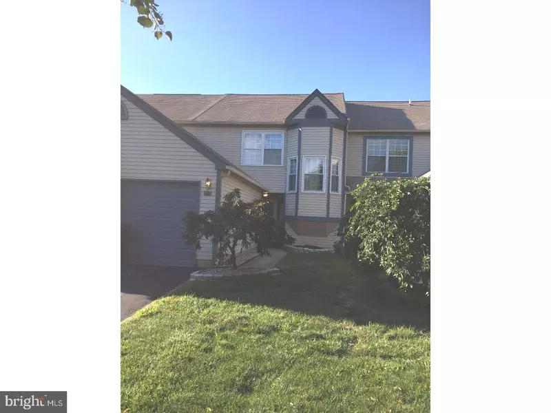 7 REGAL CT, Hamilton, NJ 08690