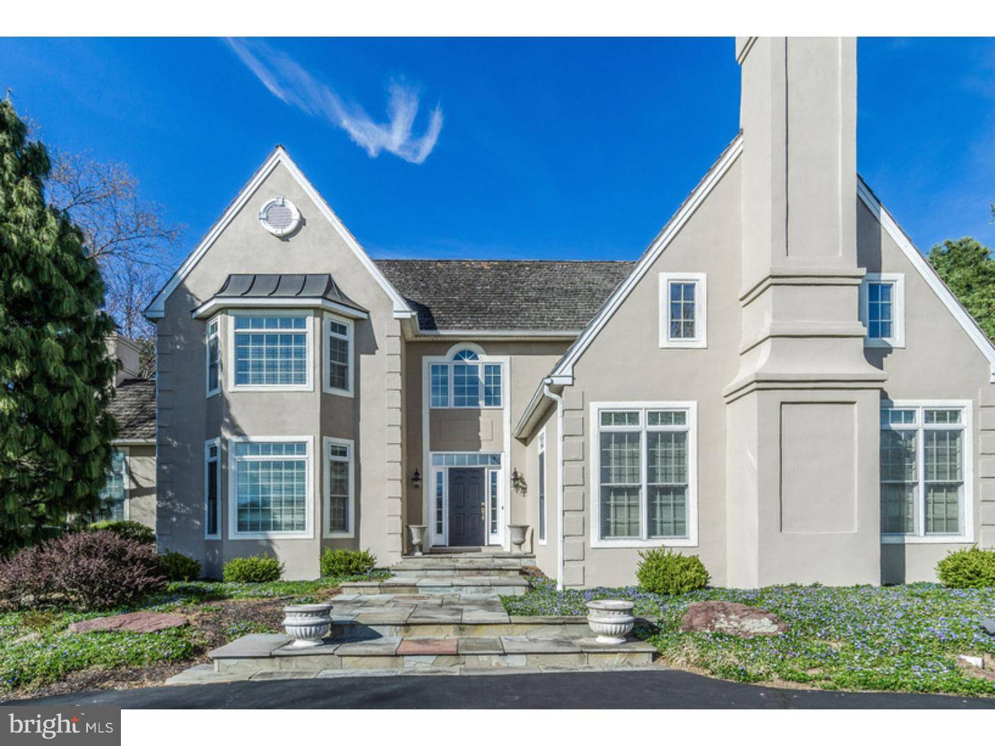 9 WEATHERFIELD DR, Newtown, PA 18940