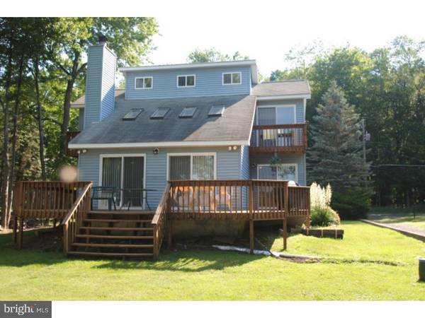 7700 LAKE SHORE DR, Pocono Lake, PA 18347