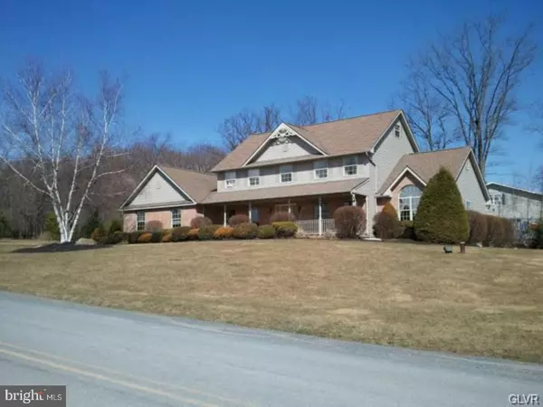 2227 BARNEY LN,  Effort,  PA 18330