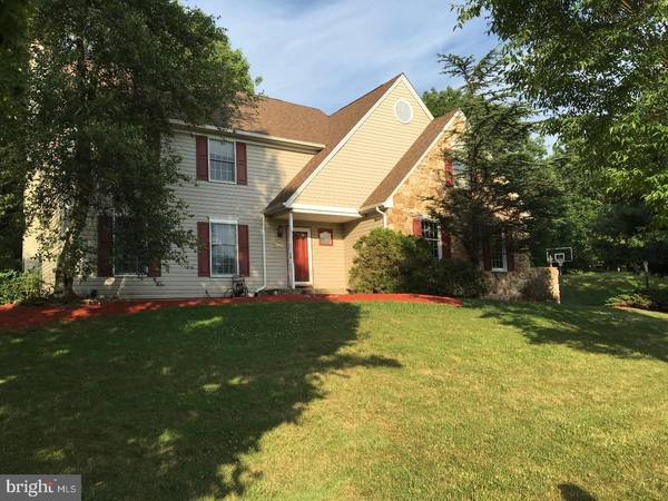 2105 RIDGE WAY, East Greenville, PA 18041