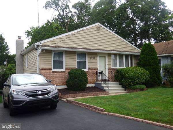 2445 ARLINGTON AVE, Abington, PA 19001