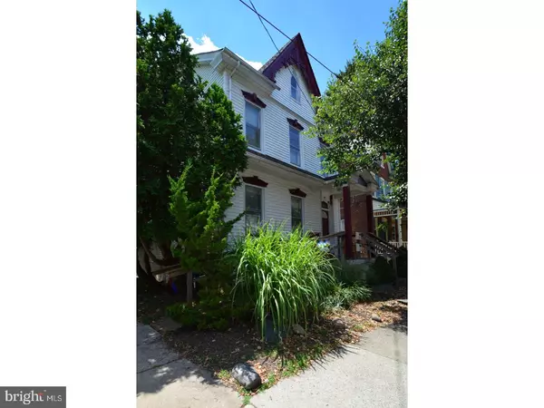 52 E 3RD ST, Pottstown, PA 19464