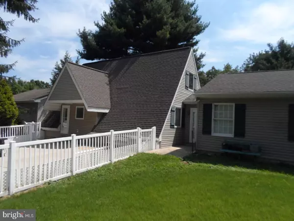 4307 PERKIOMEN CREEK RD, Collegeville, PA 19426