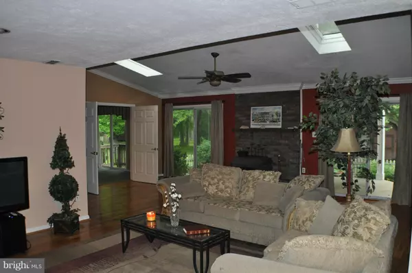 Waldorf, MD 20603,2968 EUTAW FOREST DR