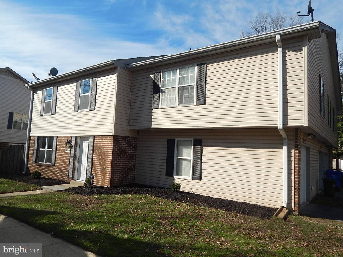 Waldorf, MD 20602,4902-A SAVOY PL #17-K