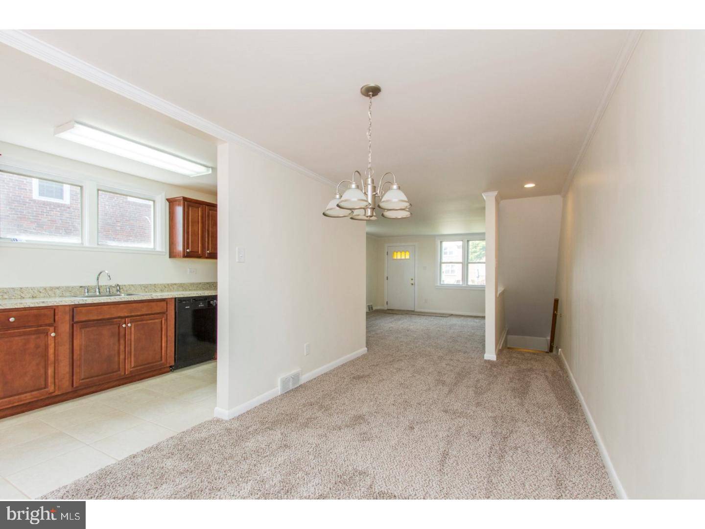 Glenolden, PA 19036,721 SURREY LN