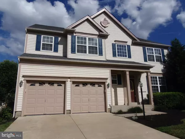 Waldorf, MD 20601,2912 CORMORANT CT