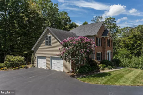 Waldorf, MD 20601,5795 RACCOON RUN CT