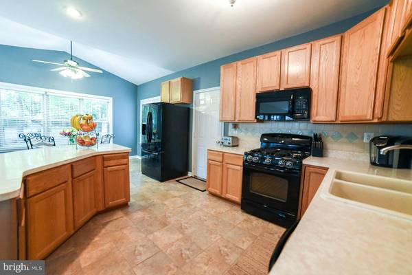 Waldorf, MD 20603,10616 KNOLLWOOD CT