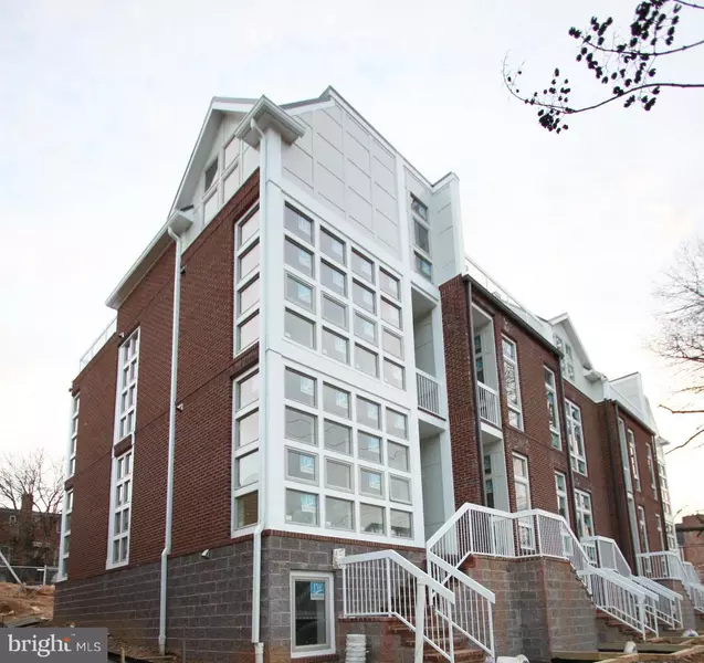 105 REED AVE E #5, Alexandria, VA 22301