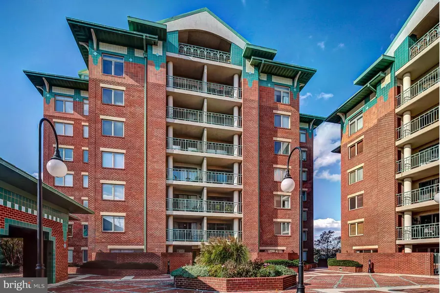 610 WEST ST N #201, Alexandria, VA 22314