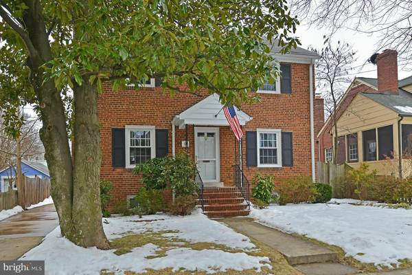 8 HOWELL AVE W, Alexandria, VA 22301