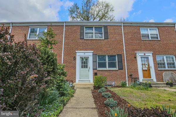 38 ROSEMONT AVE E, Alexandria, VA 22301