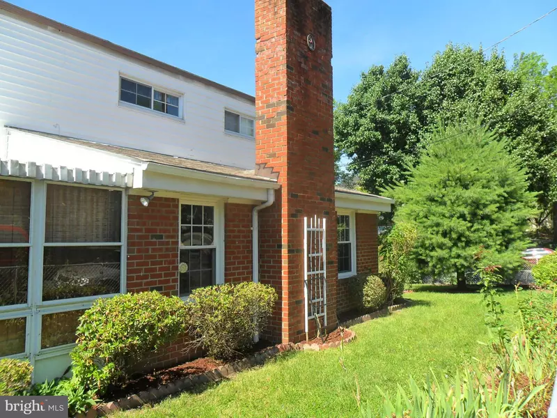 20 FLOYD ST S, Alexandria, VA 22304