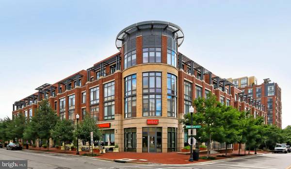 520 JOHN CARLYLE ST #219, Alexandria, VA 22314