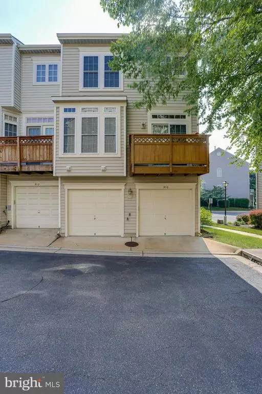 Alexandria, VA 22304,910 HARRISON CIR