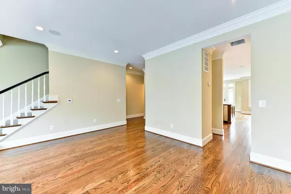 Alexandria, VA 22314,331 ROYAL ST