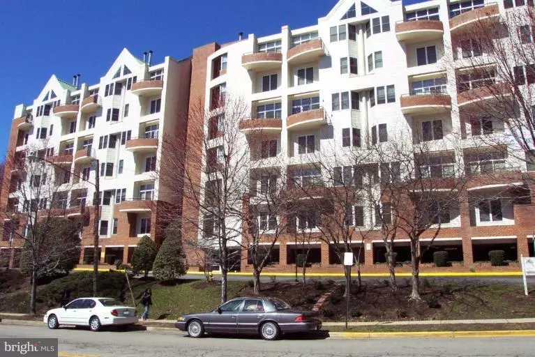 301 REYNOLDS ST #200, Alexandria, VA 22304