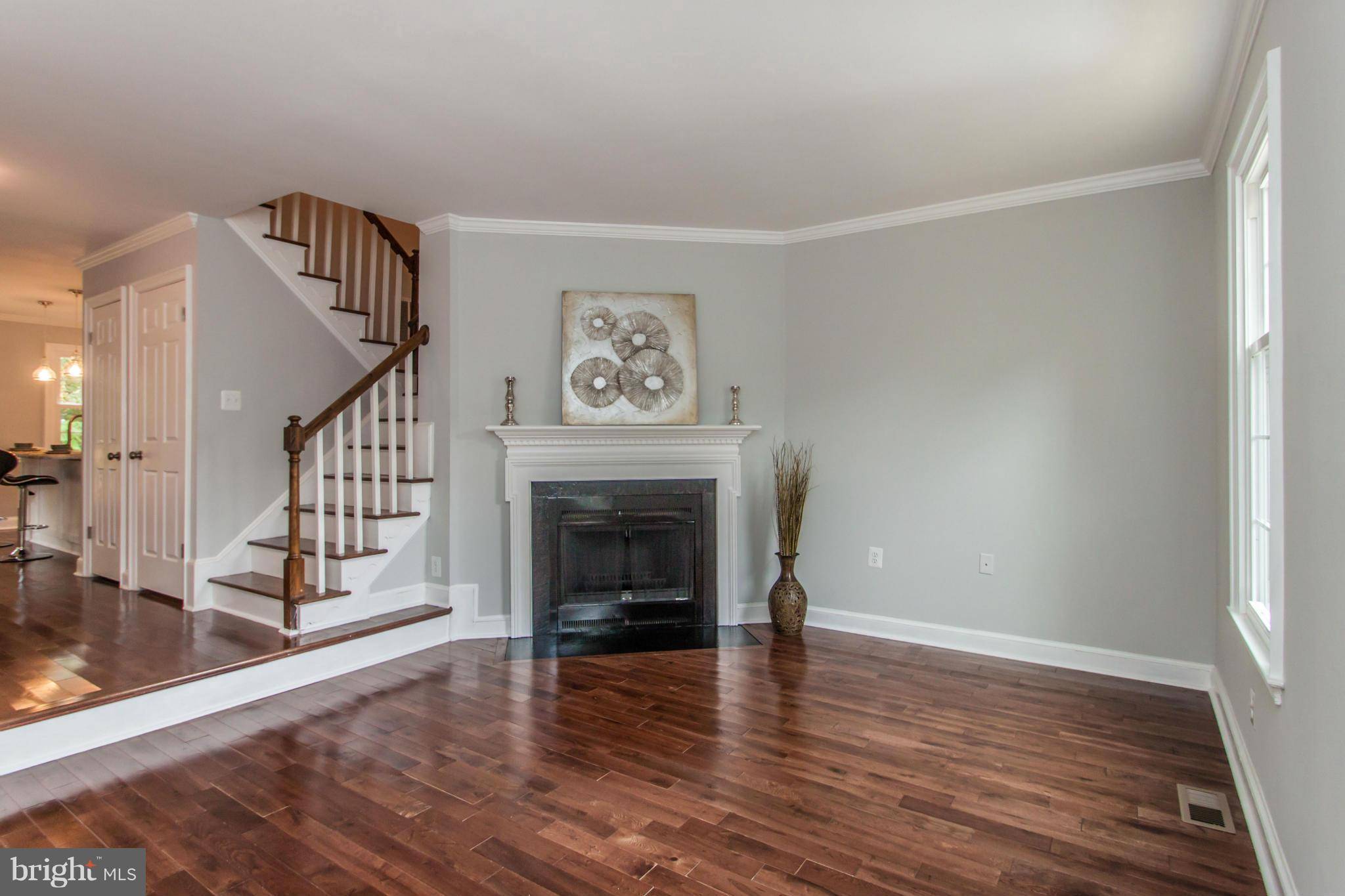 Alexandria, VA 22314,107 SHOOTERS CT