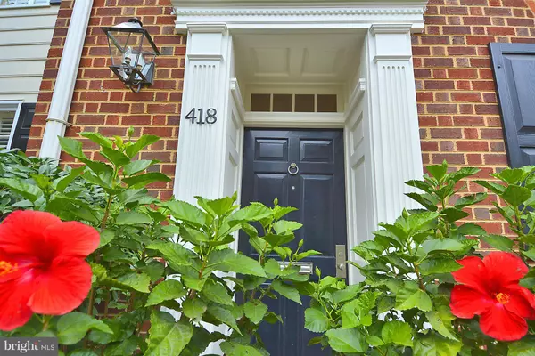 Alexandria, VA 22314,418 PITT ST N