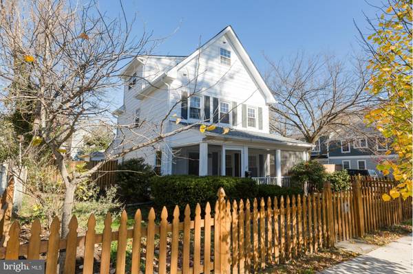 36 LINDEN ST E, Alexandria, VA 22301