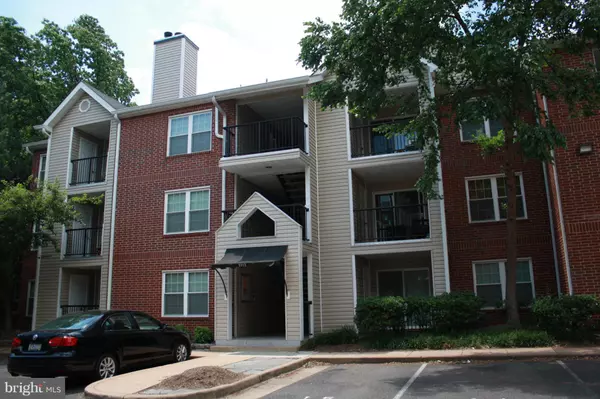 Alexandria, VA 22302,3312 WYNDHAM CIR #205