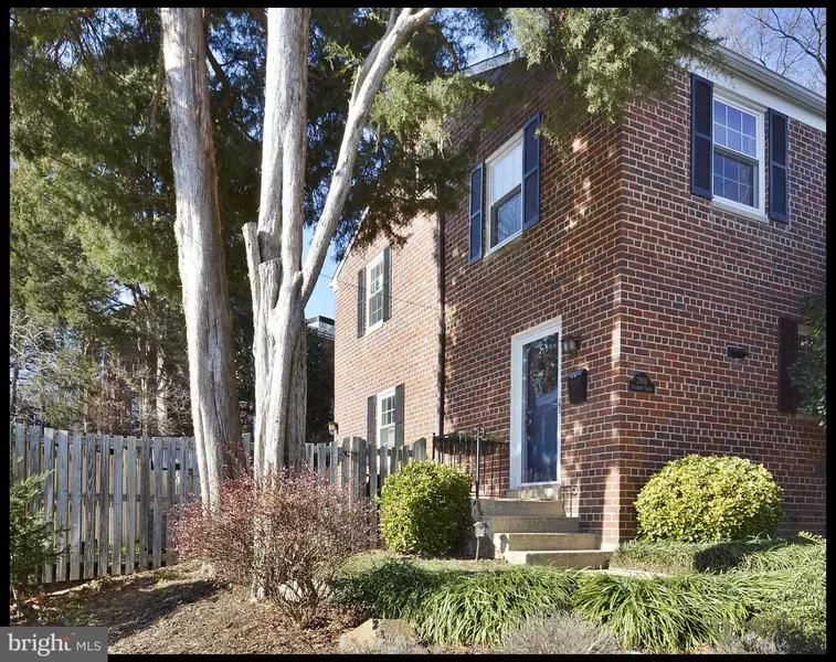 2904 SYCAMORE ST, Alexandria, VA 22305