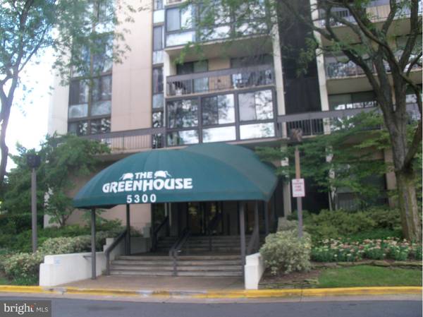 5300 HOLMES RUN PKWY #801, Alexandria, VA 22304