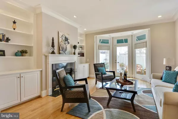 Alexandria, VA 22314,816 CAMERON ST